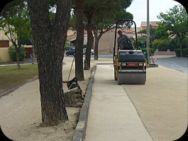 Goudronnage trottoir dans une quartier à Colomiers